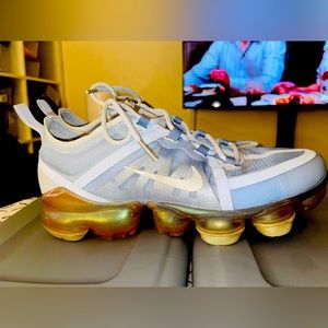 RARE 2019 NIKE VAPORMAX